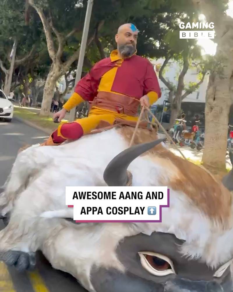 This Aang and Appa from Avatar cosplay is incredible 🙌