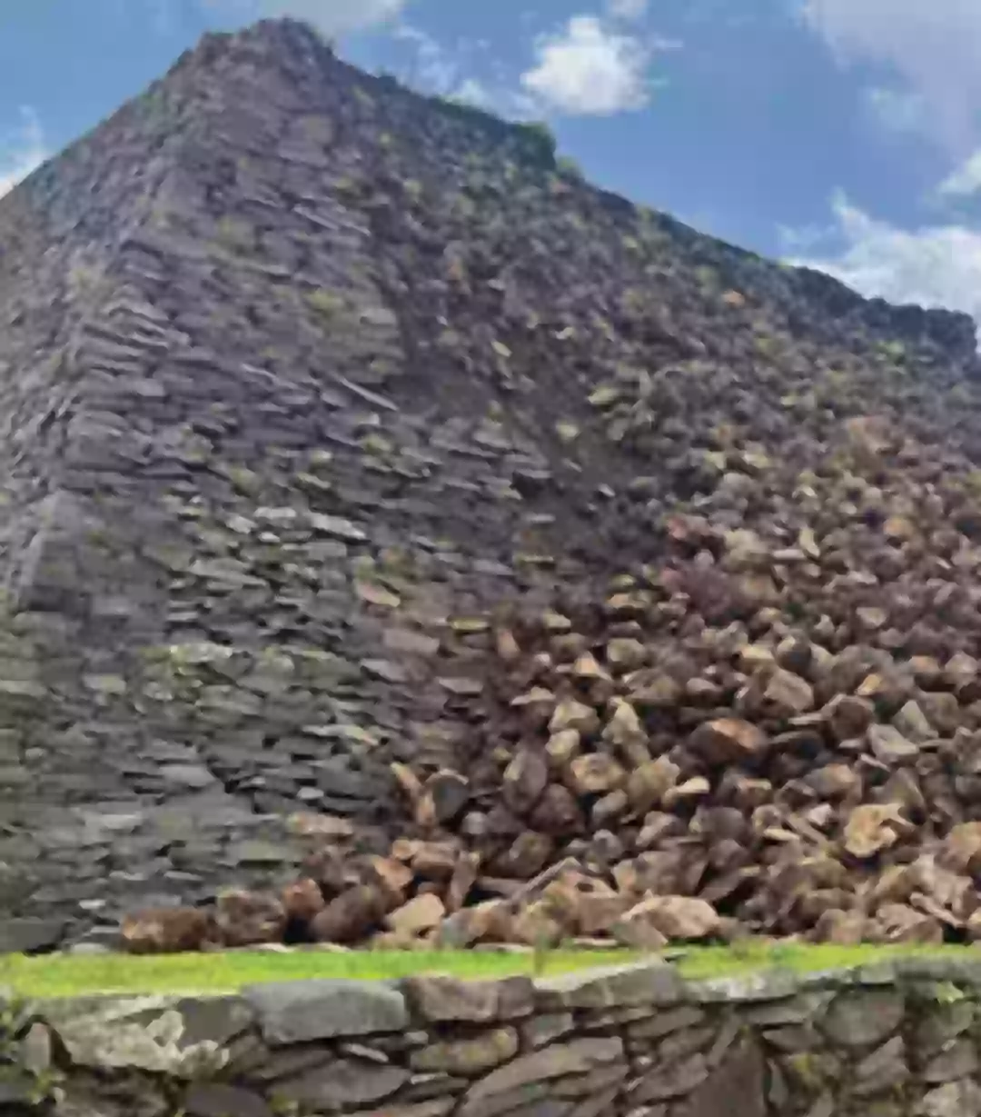 1,000 year old ancient pyramid in Mexico suddenly collapses sparking ...