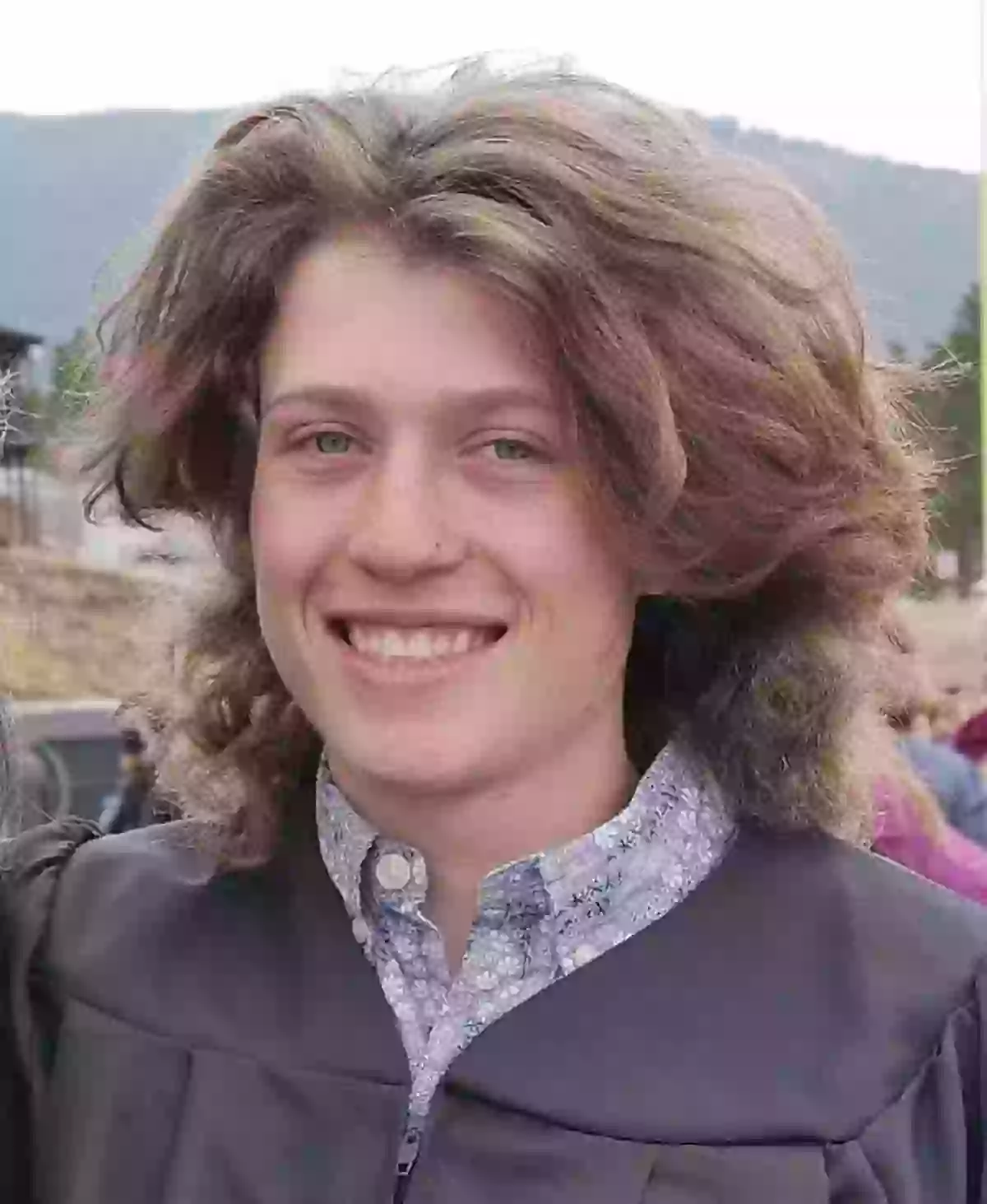 Daredevil skier, 21, dies after trying 'high risk stunt' jumping 40 ...