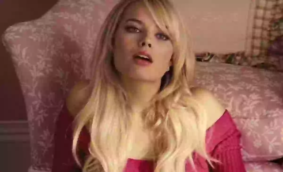Margot Robbie Reveals Reason Why She Insisted On Filming Nude Scene In margot-robbie-reveals-reason-why-she-insisted-on-filming-nude-scene-in