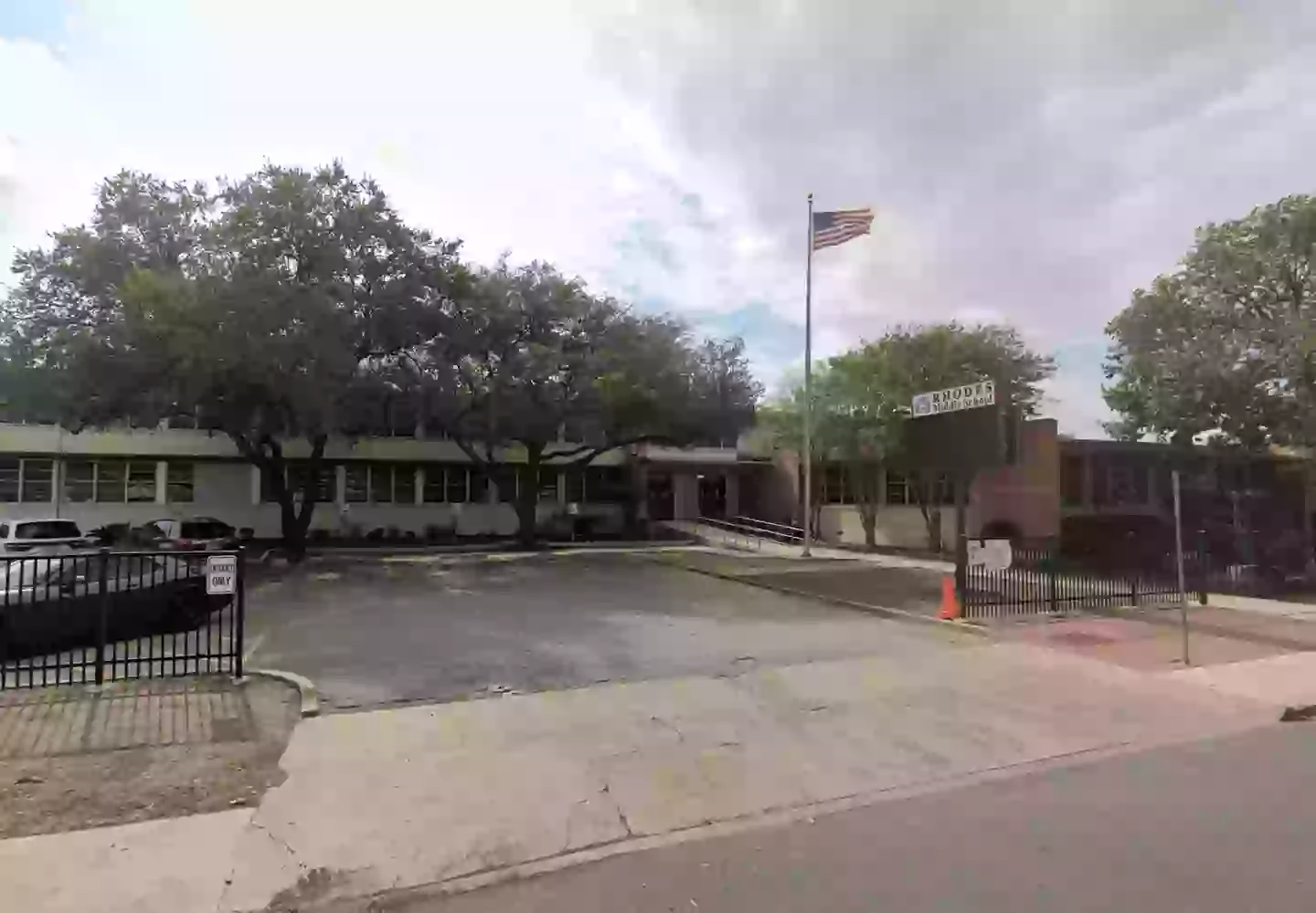 Everything we know on Ashley Pardo and son's school shooting plan