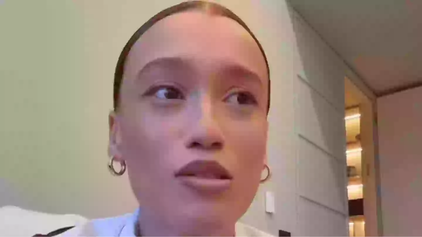 Artist Nezza says she’s 'banned' from singing at Dodger Stadium after ...