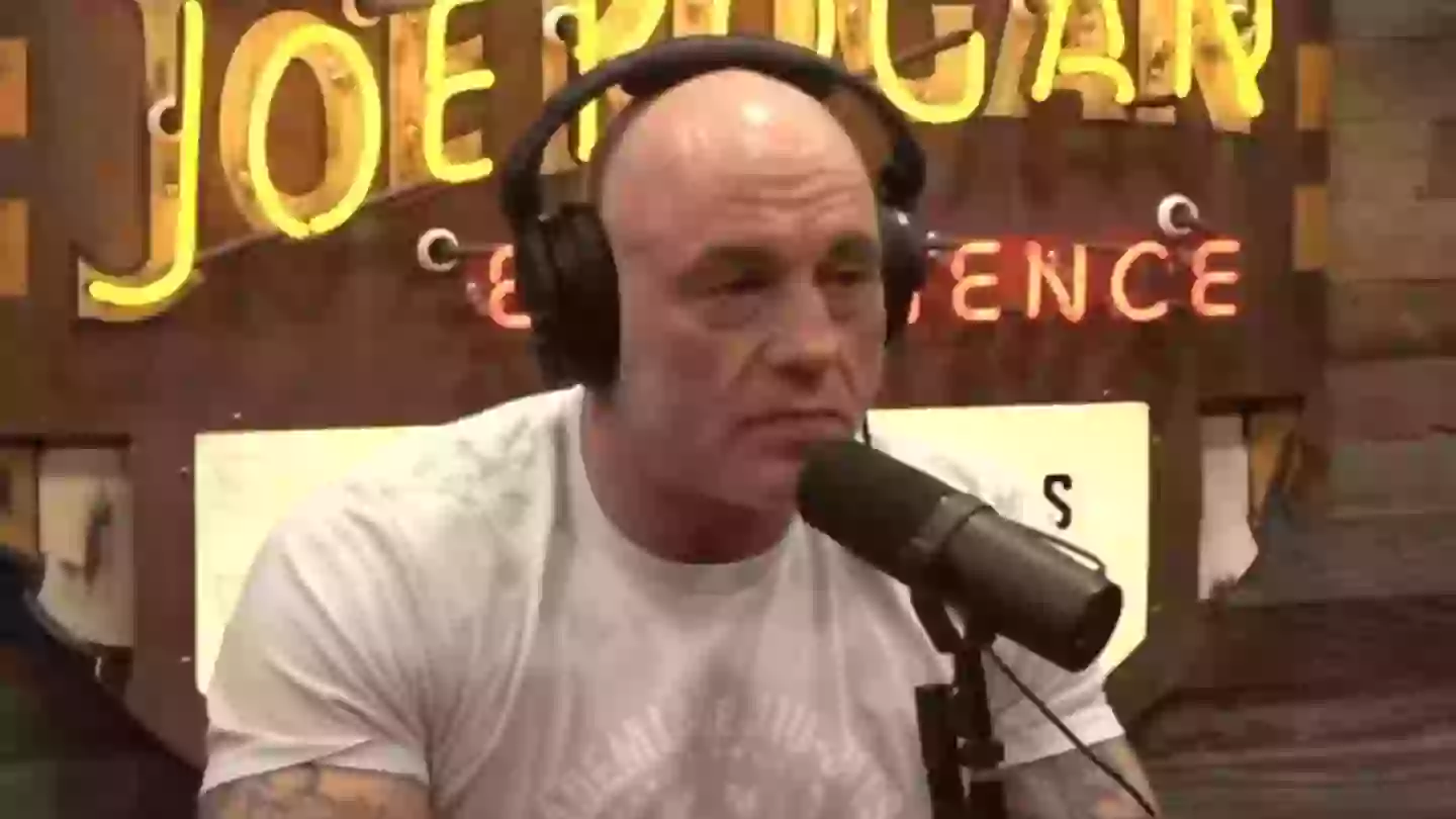 Jo Rogan Face Joe Rogan gets choked up as guest makes incredibly emotional admission ...