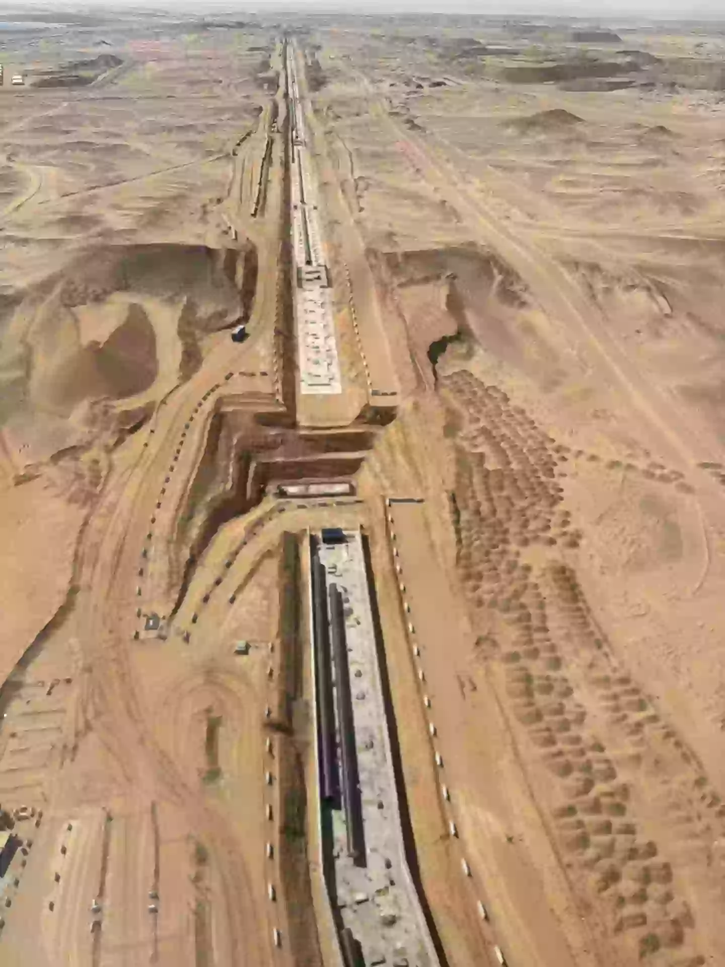 Where Saudi Arabia's controversial £800 billion 'The Line' is at as new ...