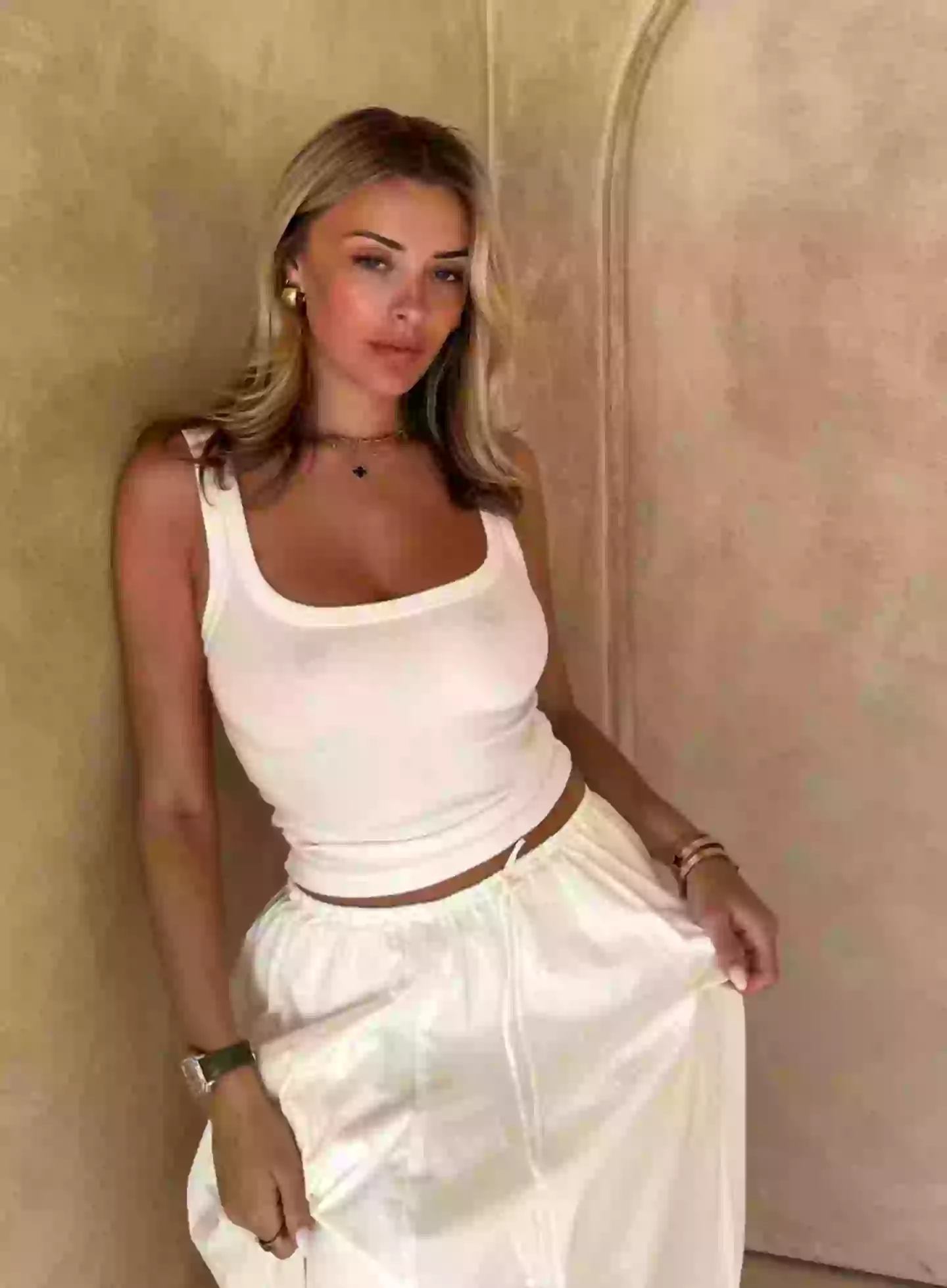 Top OnlyFans Creator Releases Statement After retiring Aged 28 And top-onlyfans-creator-releases-statement-after-retiring-aged-28-and