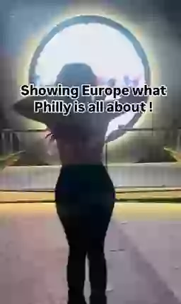 OnlyFans model goes viral again for flashing Philadelphia portal months OnlyFans model goes viral again for flashing Philadelphia portal months