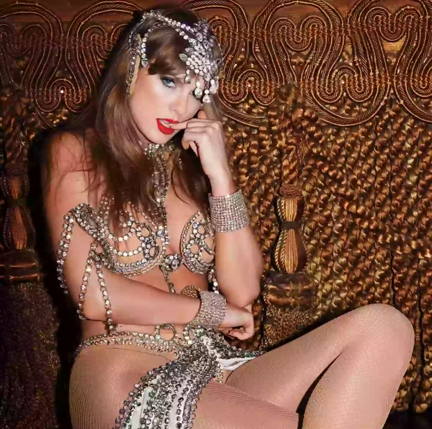 Taylor shared multiple covers on Instagram ahead of her new album (Taylor Swift)