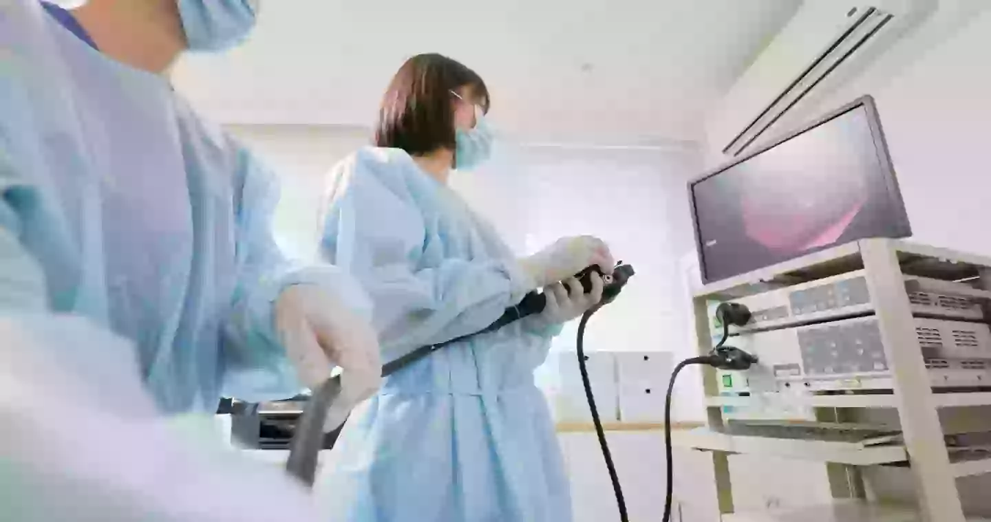 One medic says there's a means of checking one colon cancer symptom from home (PonyWang/Getty)