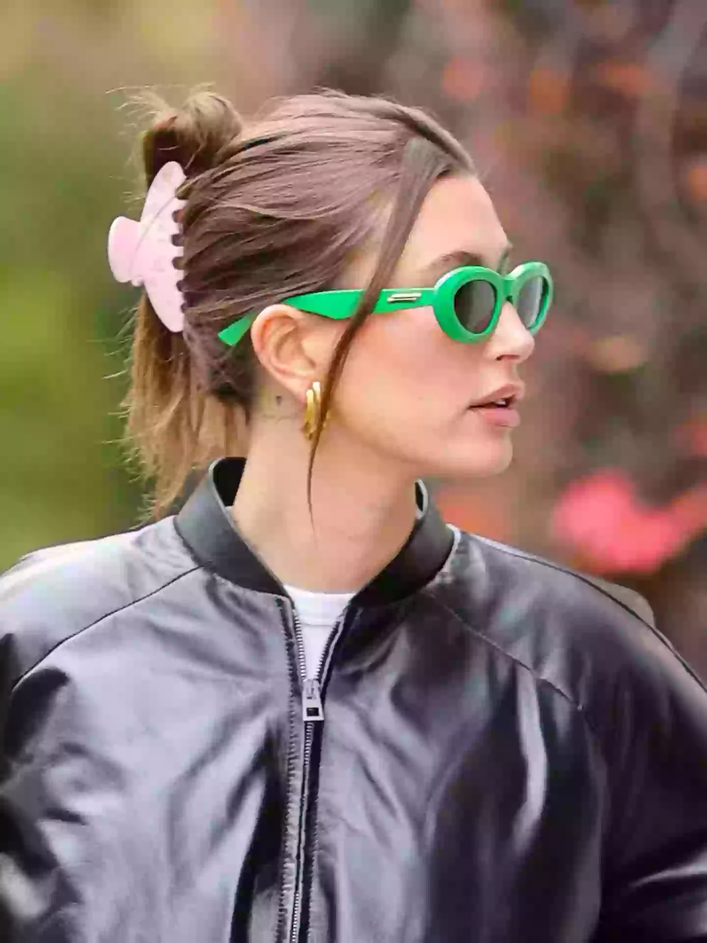 Claw clips have become increasingly popular over the years (Rachpoot/Bauer-Griffin/GC Images)