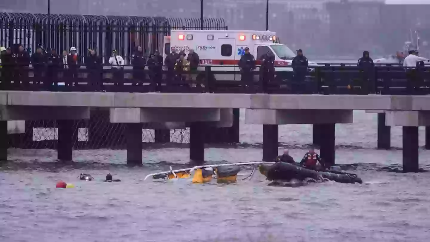 Helicopter owner breaks silence over NYC Hudson River crash that killed six people - News - Tyla