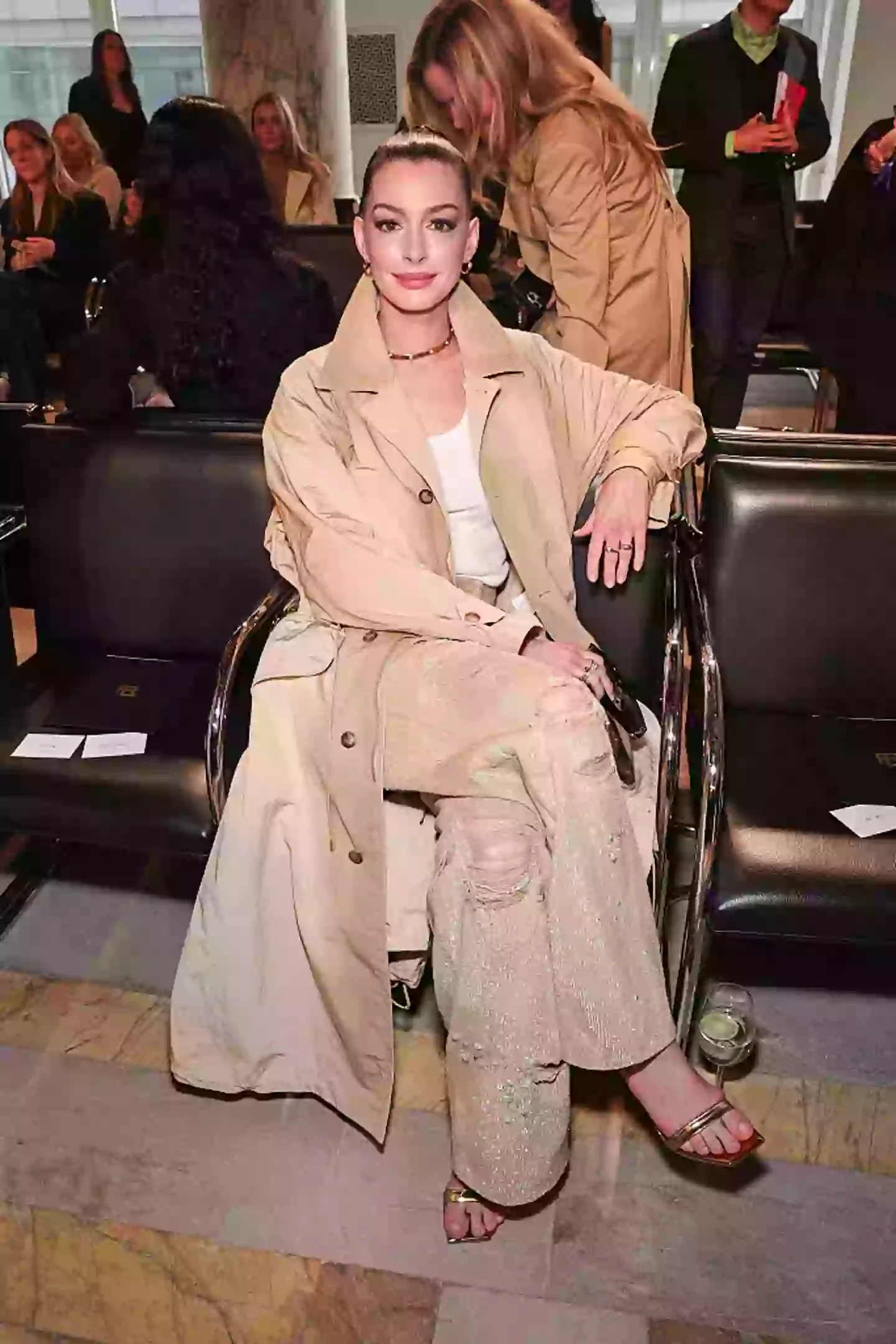 Anne Hathaway stepped out at the Ralph Lauren fashion show earlier this week and was absolutely glowing (Theo Wargo/Getty Images)