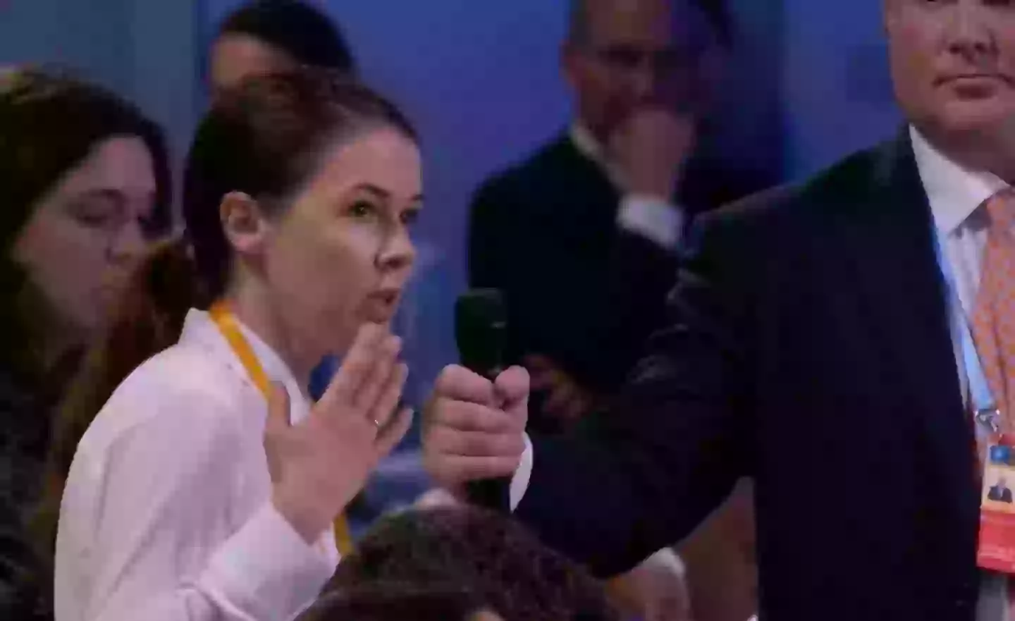 The reporter asked about possible military aid going to Ukraine (BBC)