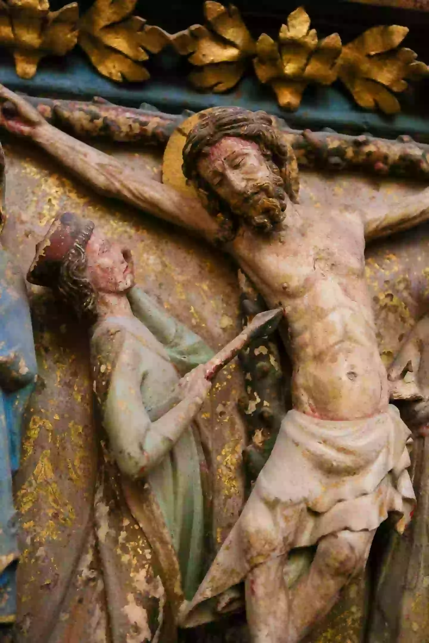 Sculpture of Jesus and Longinus, the Roman soldier who pierced Christ in his side with a lance, in the Cathedral of Leon, Spain (Getty stock)
