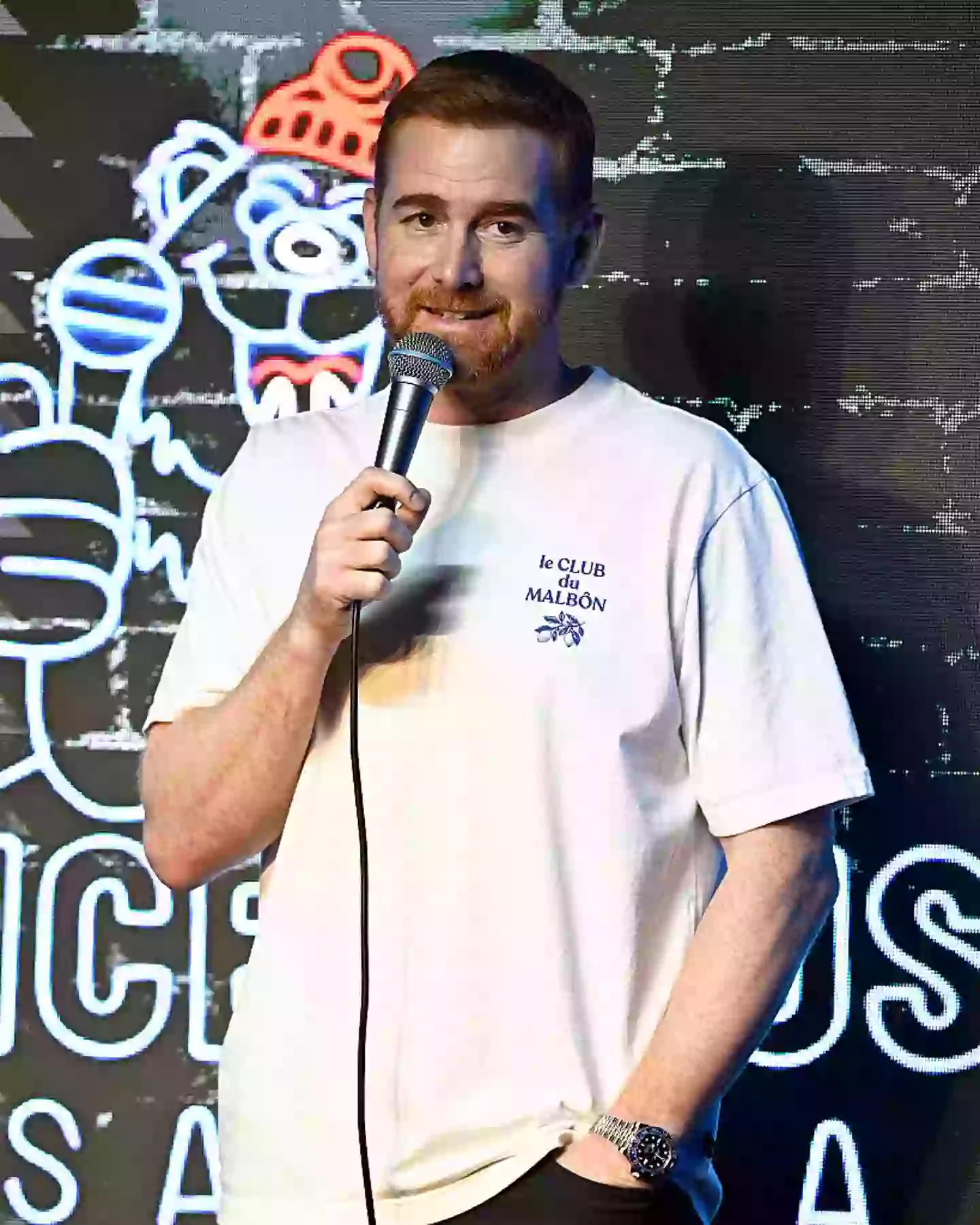Andrew Santino does not think he'll be invited to Taylor Swift's wedding despite being good friends with Travis Kelce (Michael S. Schwartz/Getty Images for ABA)