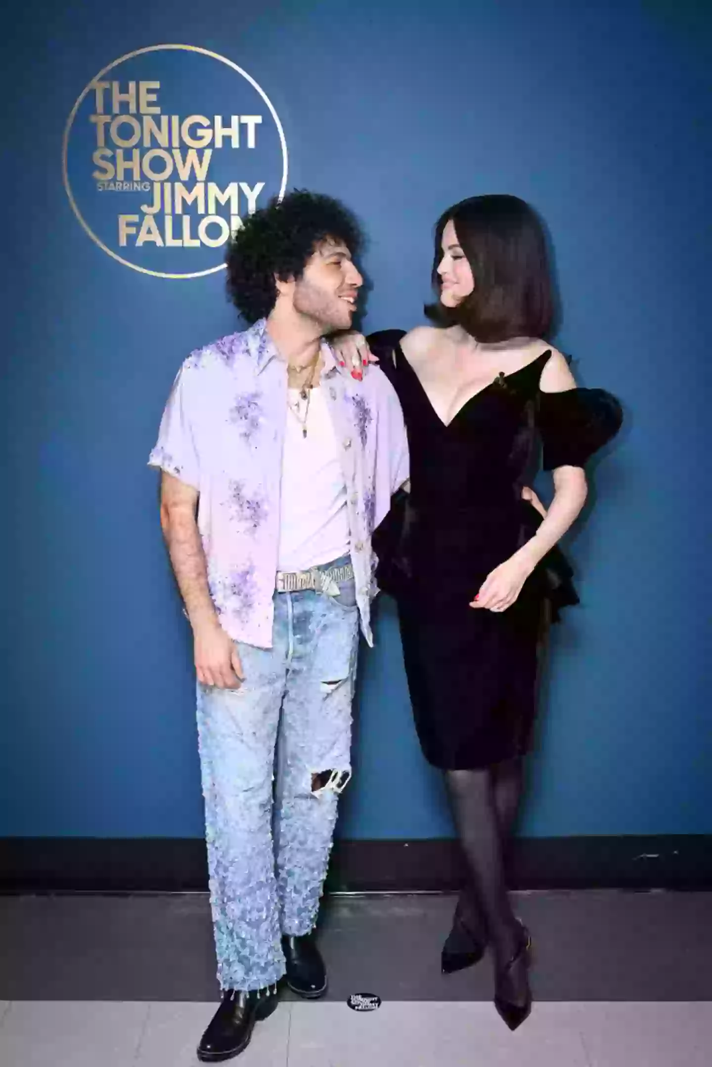 Selena Gomez and her fiancé Benny Blanco (Todd Owyoung/NBC via Getty Images)