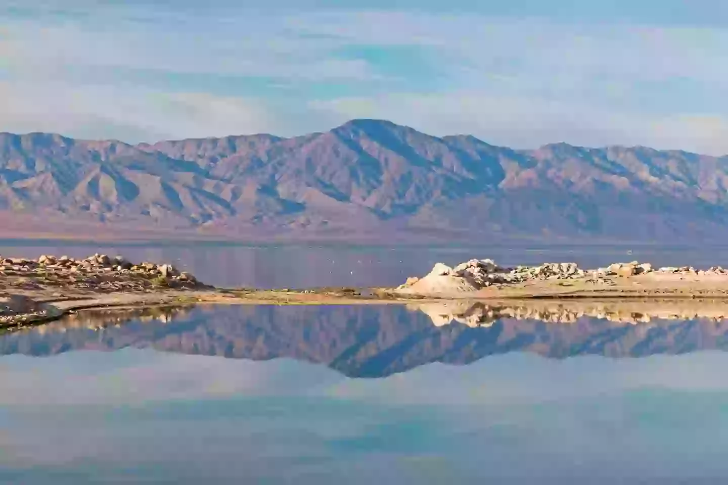 There's a vast supply of lithium located beneath California's Salton Sea (Getty Stock Images)