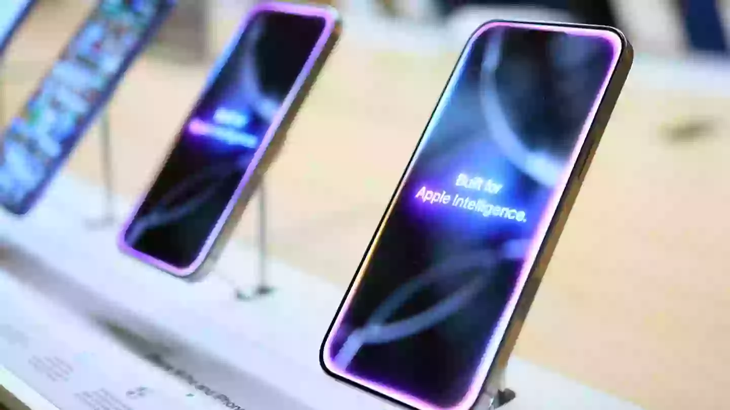Expert warns prices of iPhones will surge to an eye-watering price due to Trump tariffs