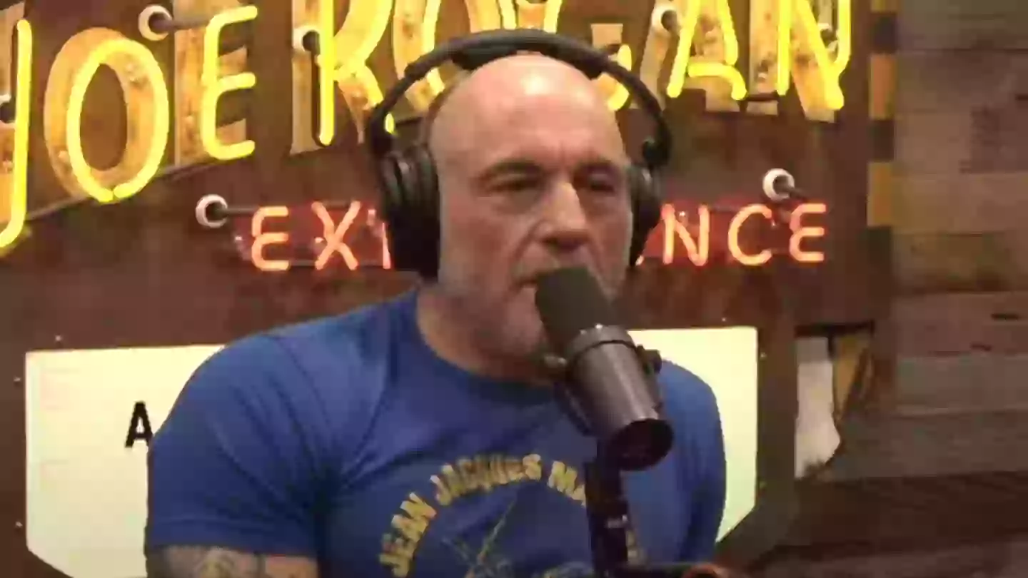 CIA agent tells Joe Rogan what we could find as Donald Trump closes in ...