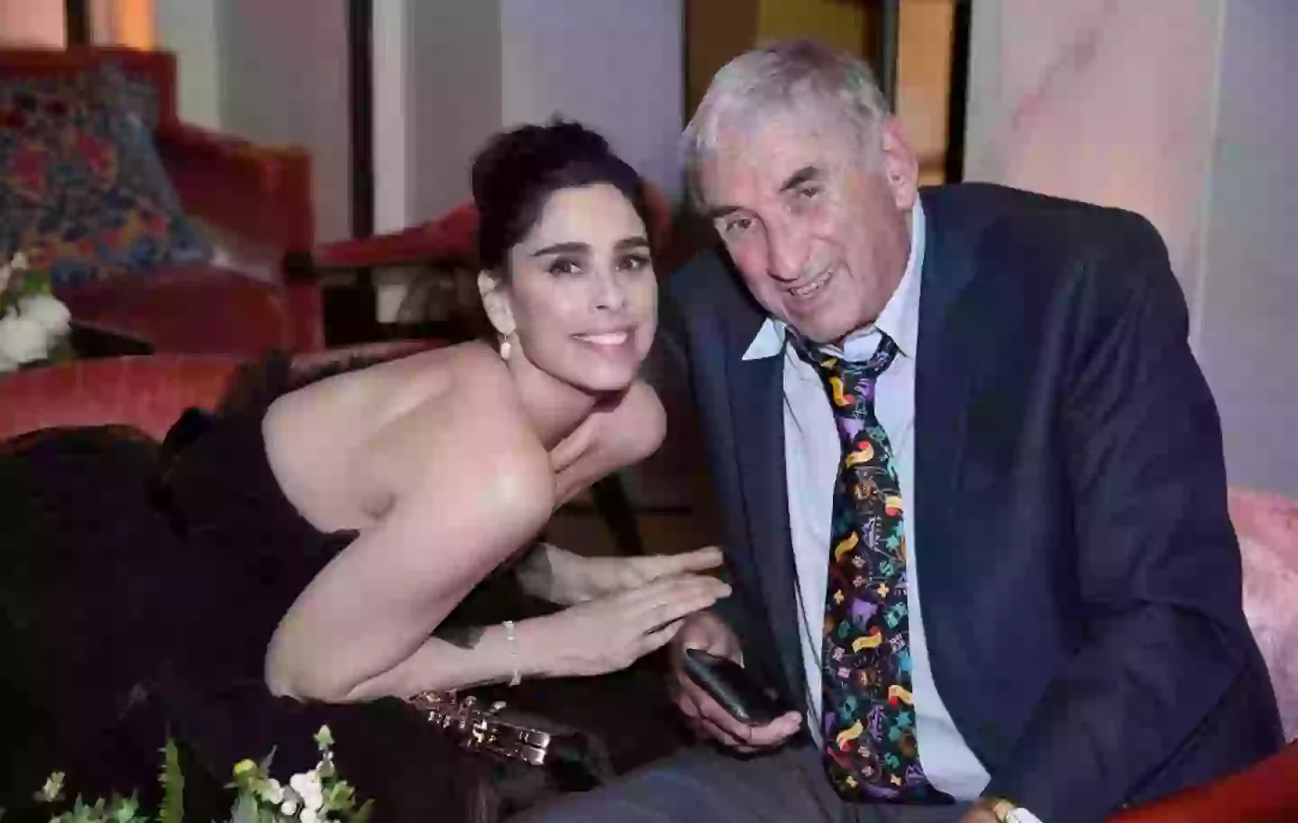 Sarah Silverman with her dad Donald in 2018 (Presley Ann/Getty Images for Hulu)