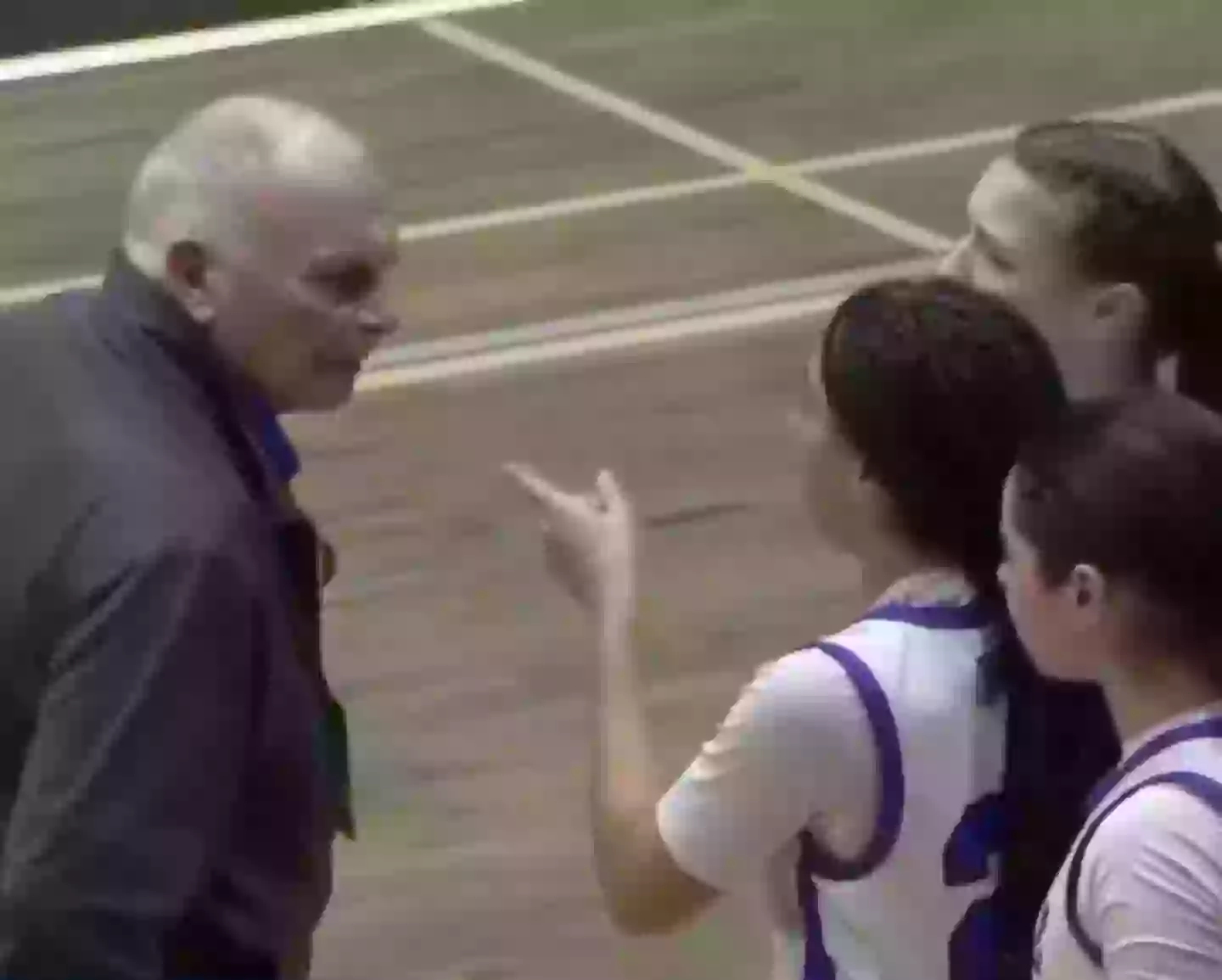 Zullo was berating Monroe until a fellow player stepped in (NSFH Network)