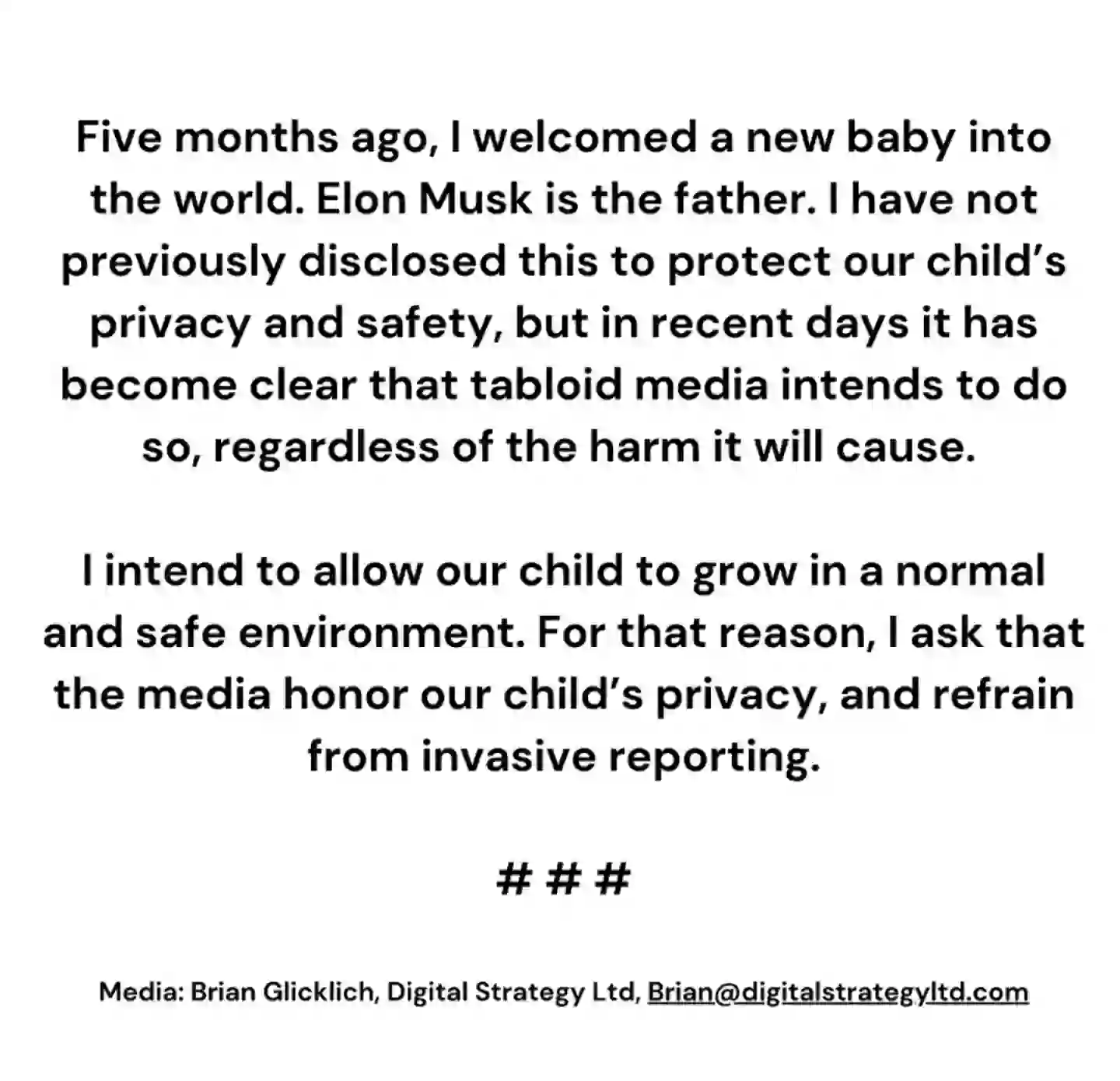 She wrote that Elon Musk was her child's father (Twitter/@stclairashley)