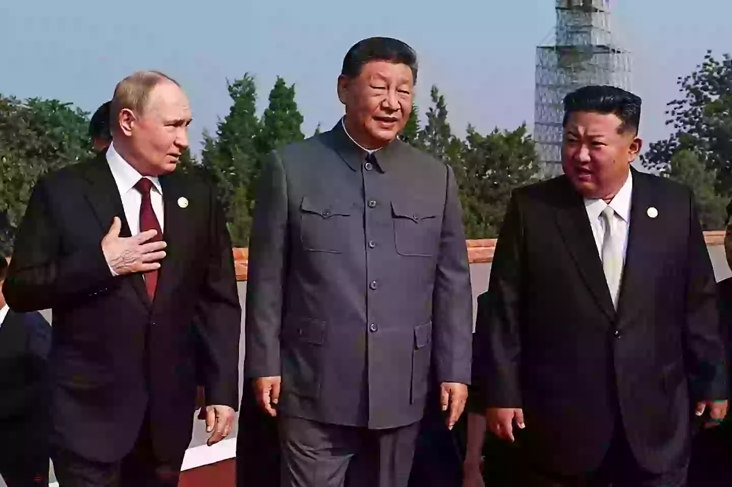 The three world leaders made a rare appearance together (ALEXANDER KAZAKOV/POOL/AFP via Getty Images)
