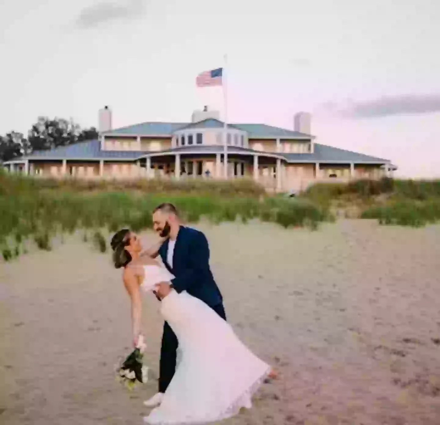 Joe married his wife while he was in the middle of his cancer trip (patient's history/YouTube)