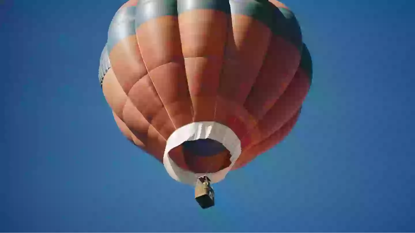 At least 8 people dead after hot air balloon crashes with 21 on board