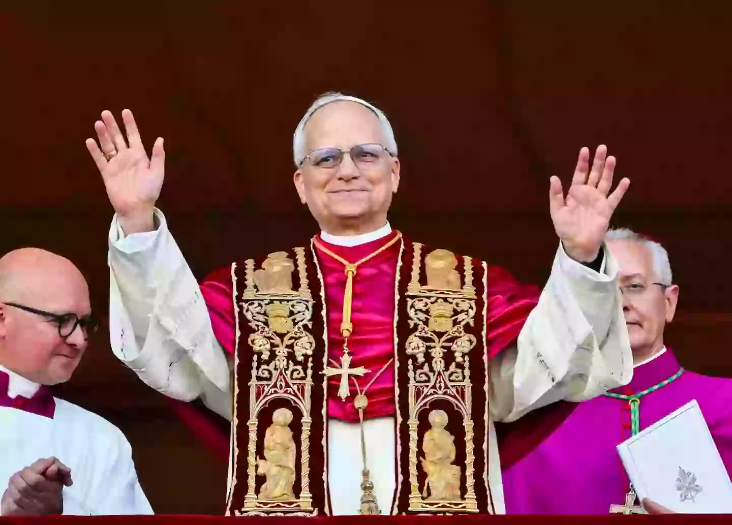 Pope Leo called for the end of a war of words between people and praised journalists(ALBERTO PIZZOLI/AFP via Getty Images)