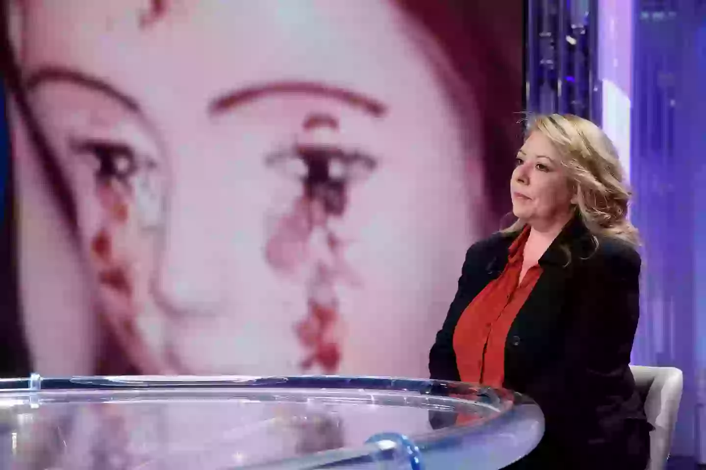 A picture of the statue seen behind Cardia during a TV appearance (Massimo Di Vita/Archivio Massimo Di Vita/Mondadori Portfolio via Getty Images)