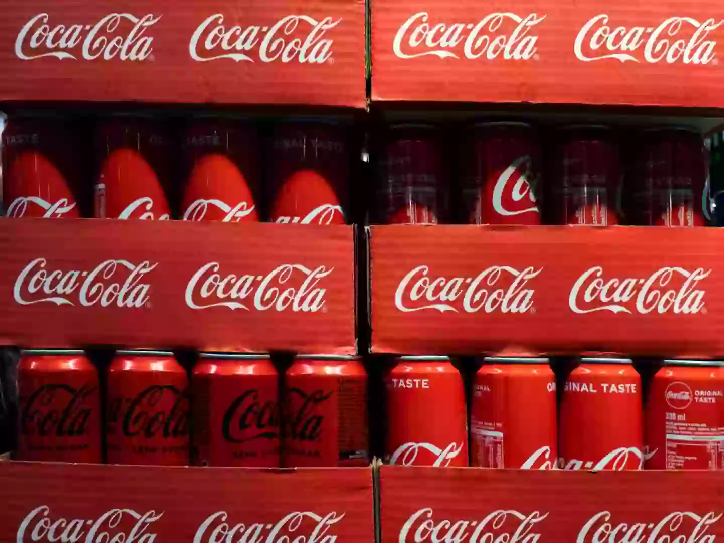 Could Americans soon be tasting a different version of Coca-Cola? (Igor Golovniov/SOPA Images/LightRocket via Getty Images))