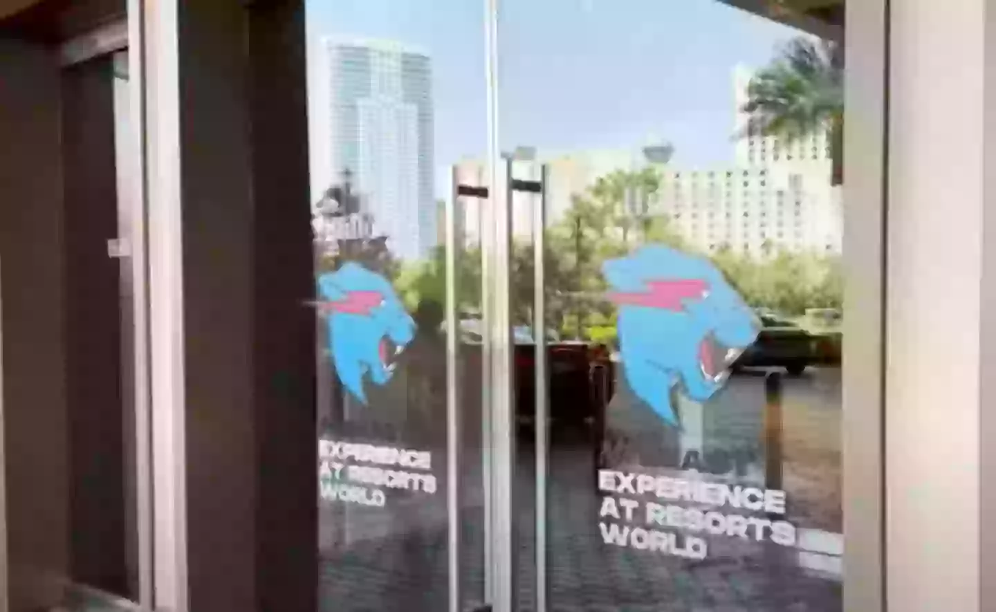 The experience has been slammed by dozens who attended (8 News Now/YouTube)