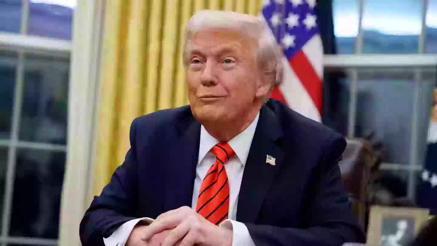 Donald Trump's top advisor threatens to 'redraw Canadian border' in a move labeled 'crazy and dangerous'