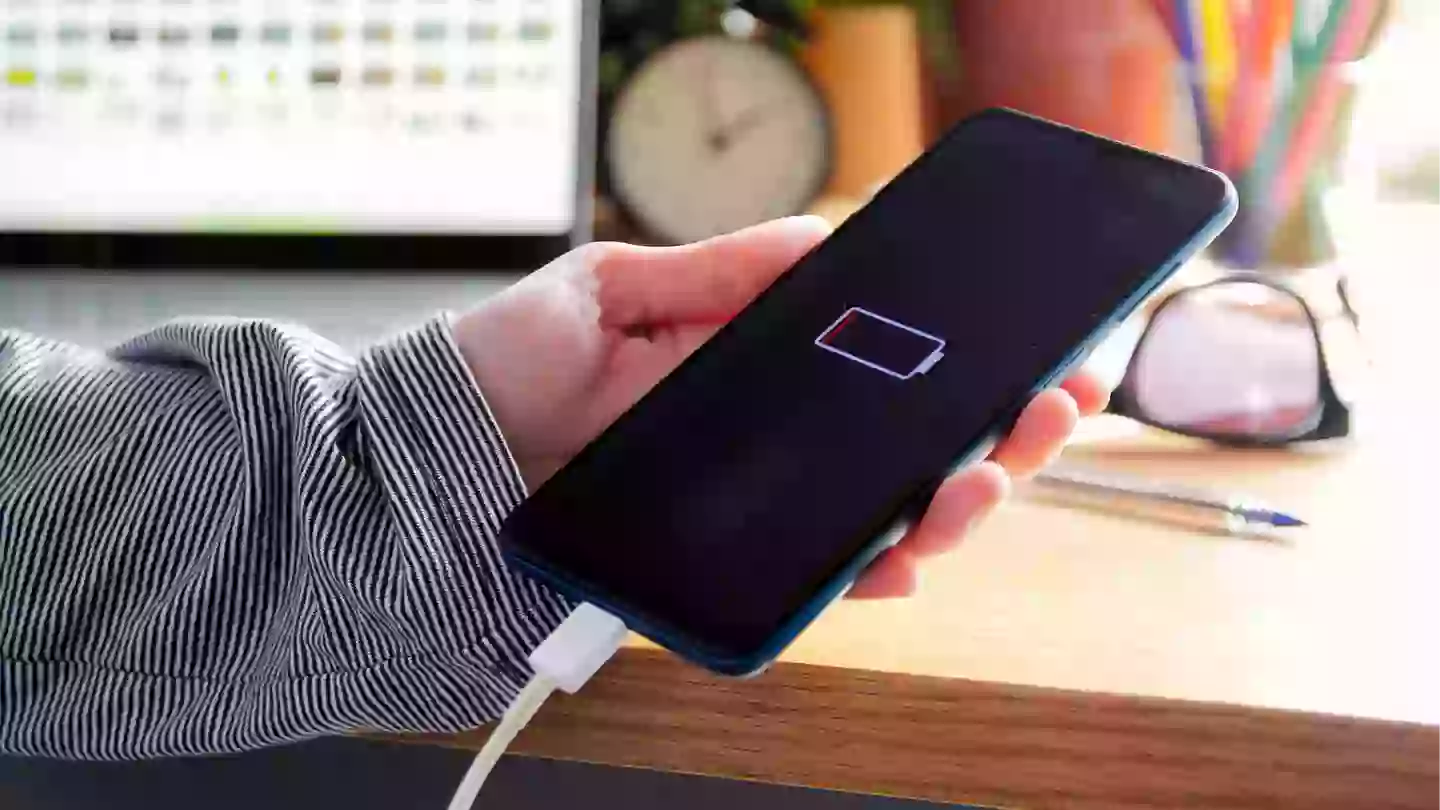 iPhone users are urged to stop doing one thing when they charge their phone