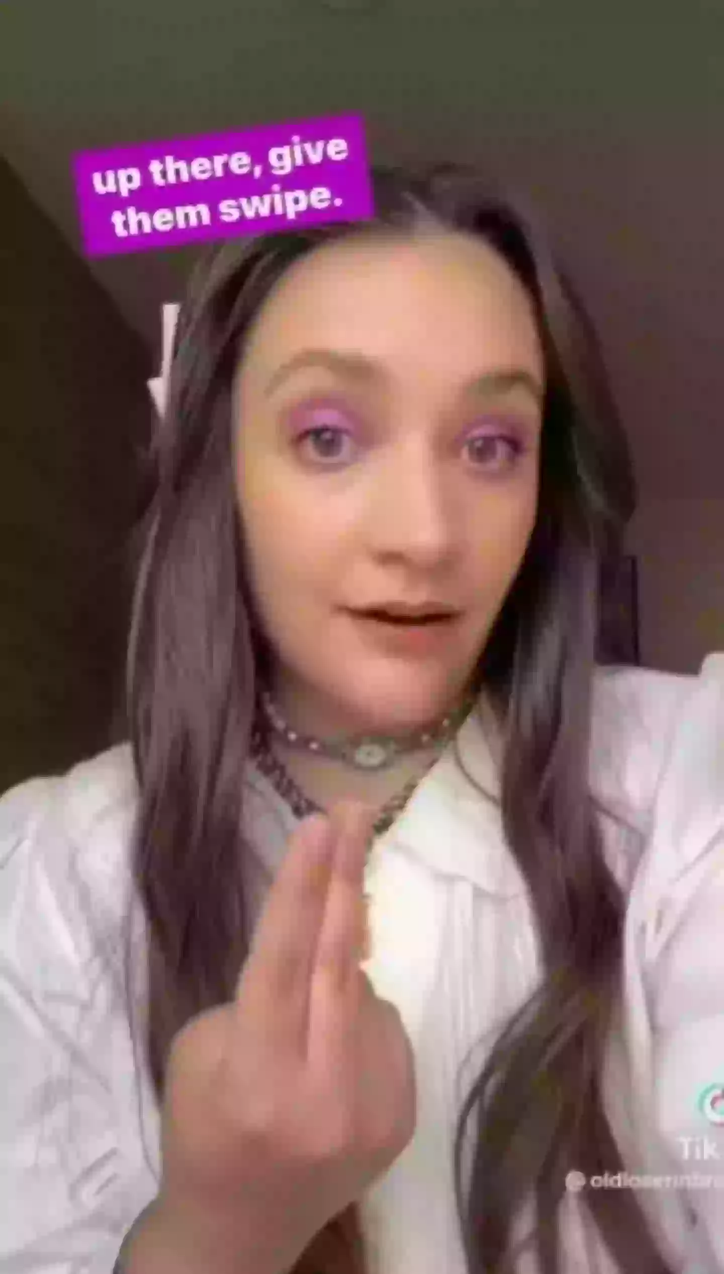 Some TikTokers swear by vabbing and give tutorials on how to do it. (@oldloserinbrooklyn/TikTok)