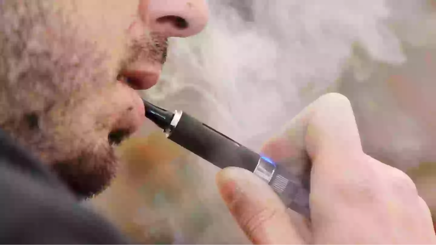 First ever vaping study reveals the horrifying effects it can actually have on your body