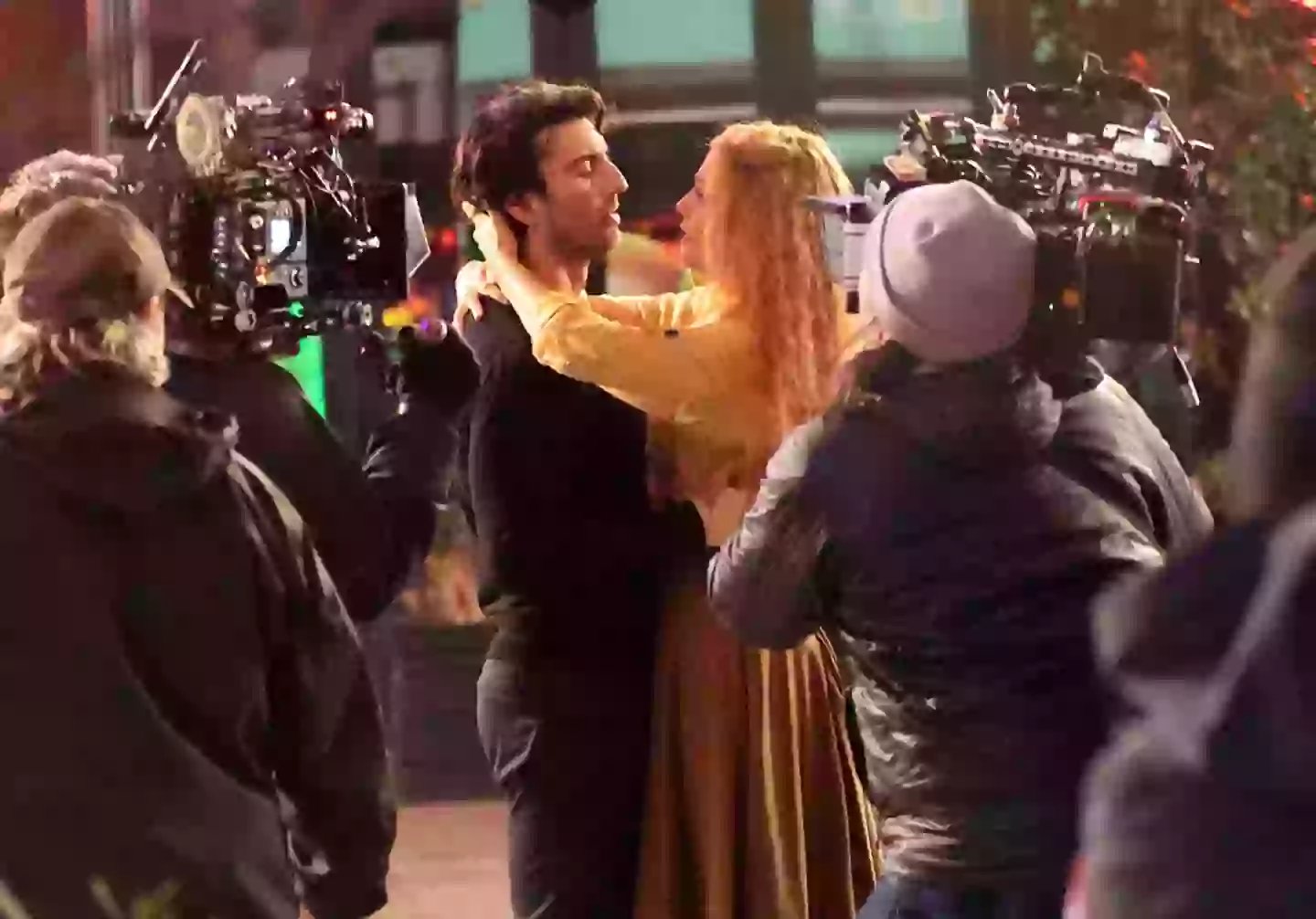 Justin Baldoni and Blake Lively on the set of 'It Ends with Us' in January 2024 (Jose Perez/Bauer-Griffin/GC Images)