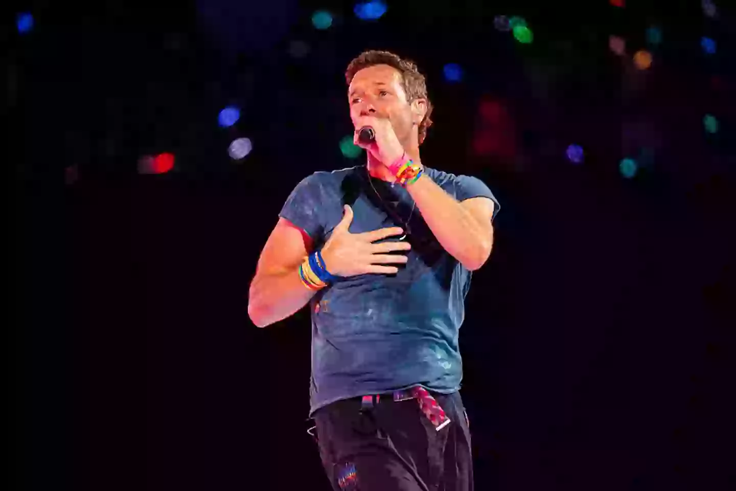 Martin had to address the incident as he prepared the jumbotron (Andrew Benge/Getty Images)