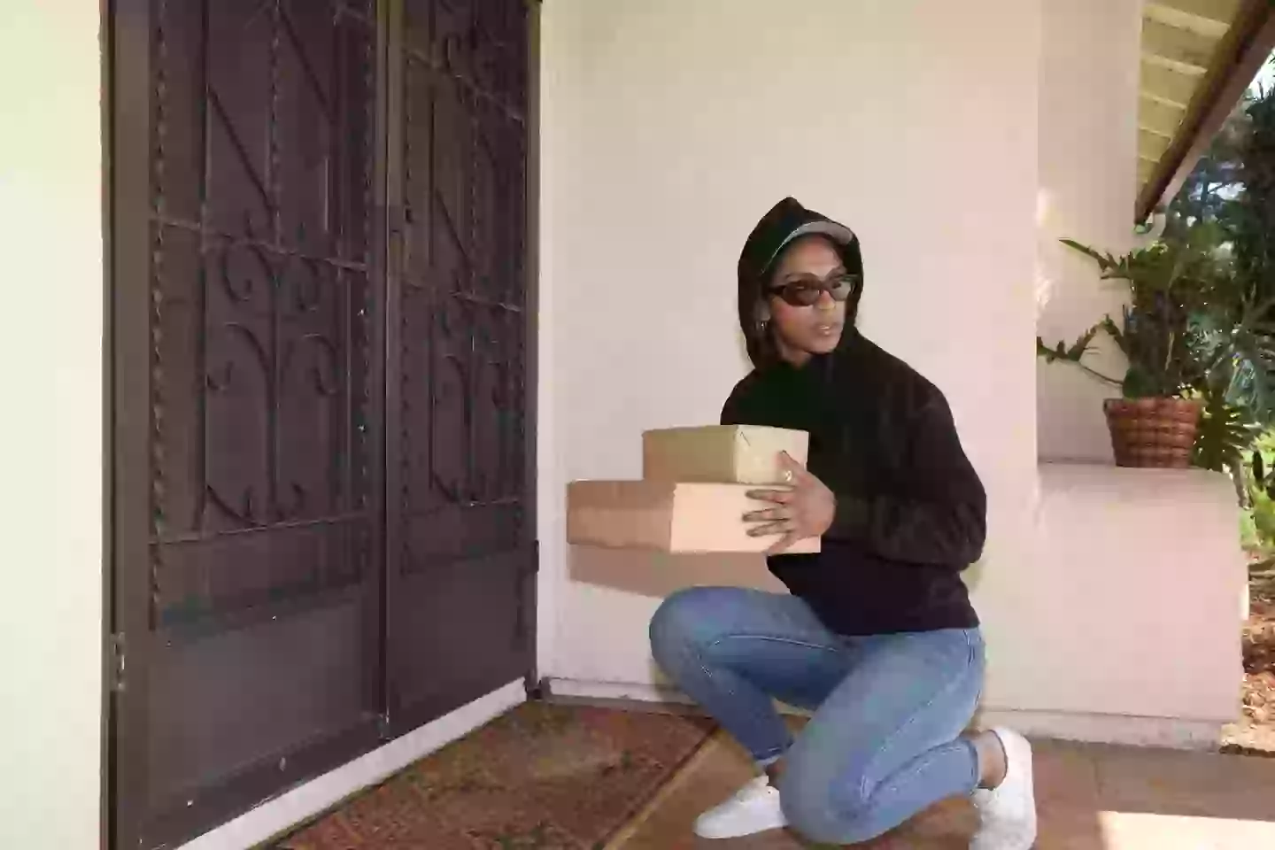 The parcel thief just kept coming back so the Redditor had to take action (Getty stock)