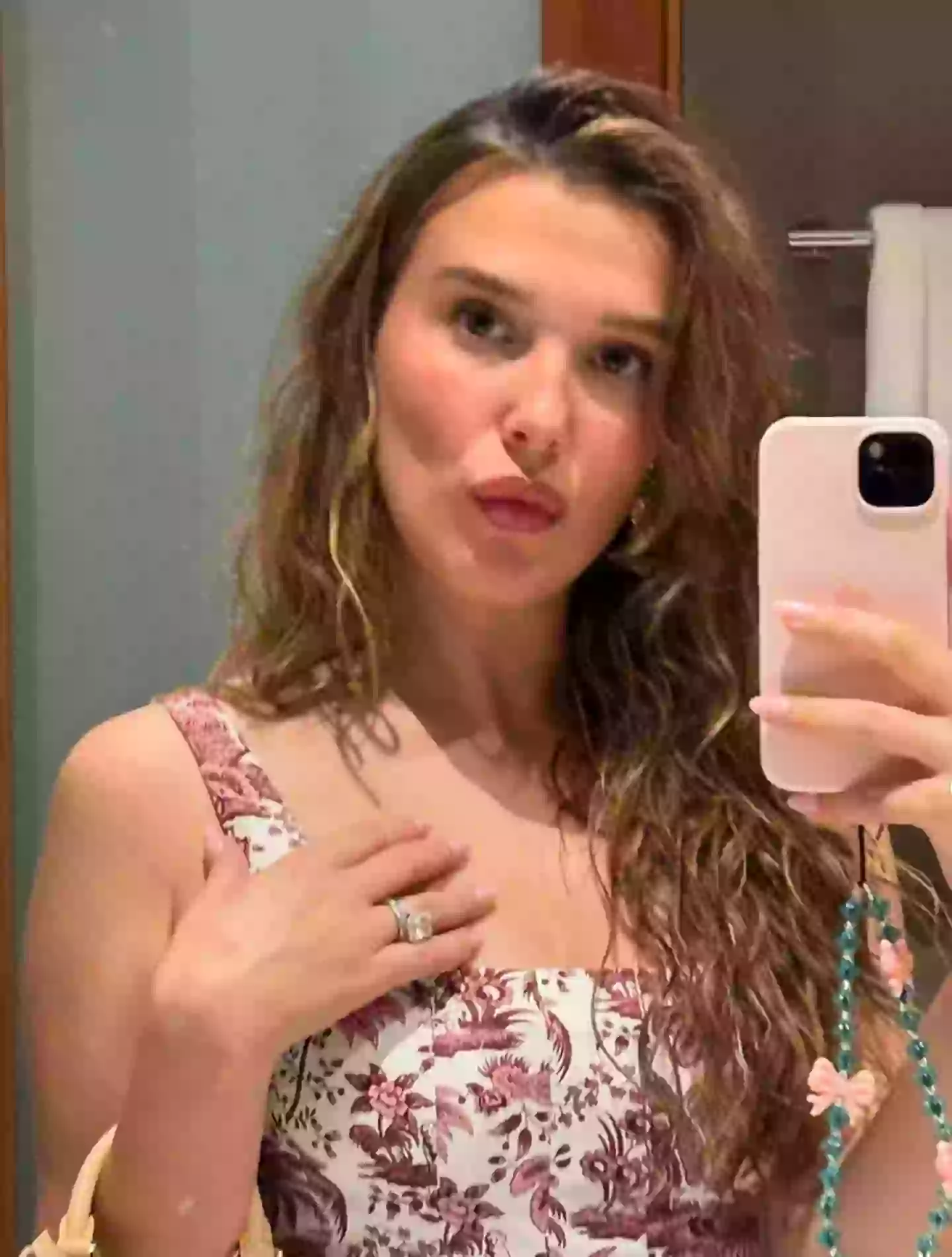 Millie Bobby Brown was critisized for her looks (Instagram/@millebobbybrown)