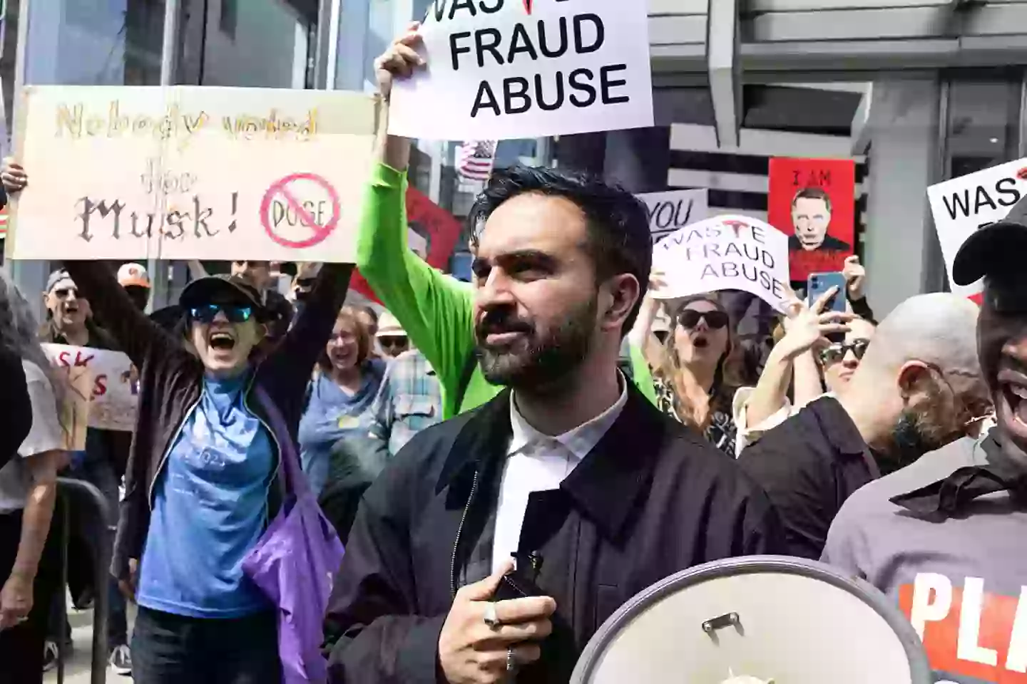 Donald Trump wants to arrest Zohran Mamdani (Andrew Lichtenstein/Corbis via Getty Images)