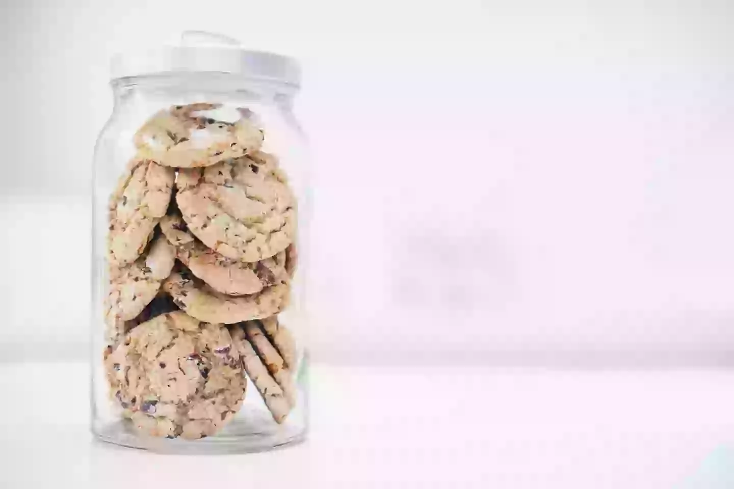 'Cookie jarring' is a dating trend characterised by a person who dates multiple people at the same time (Getty Stock Photo)