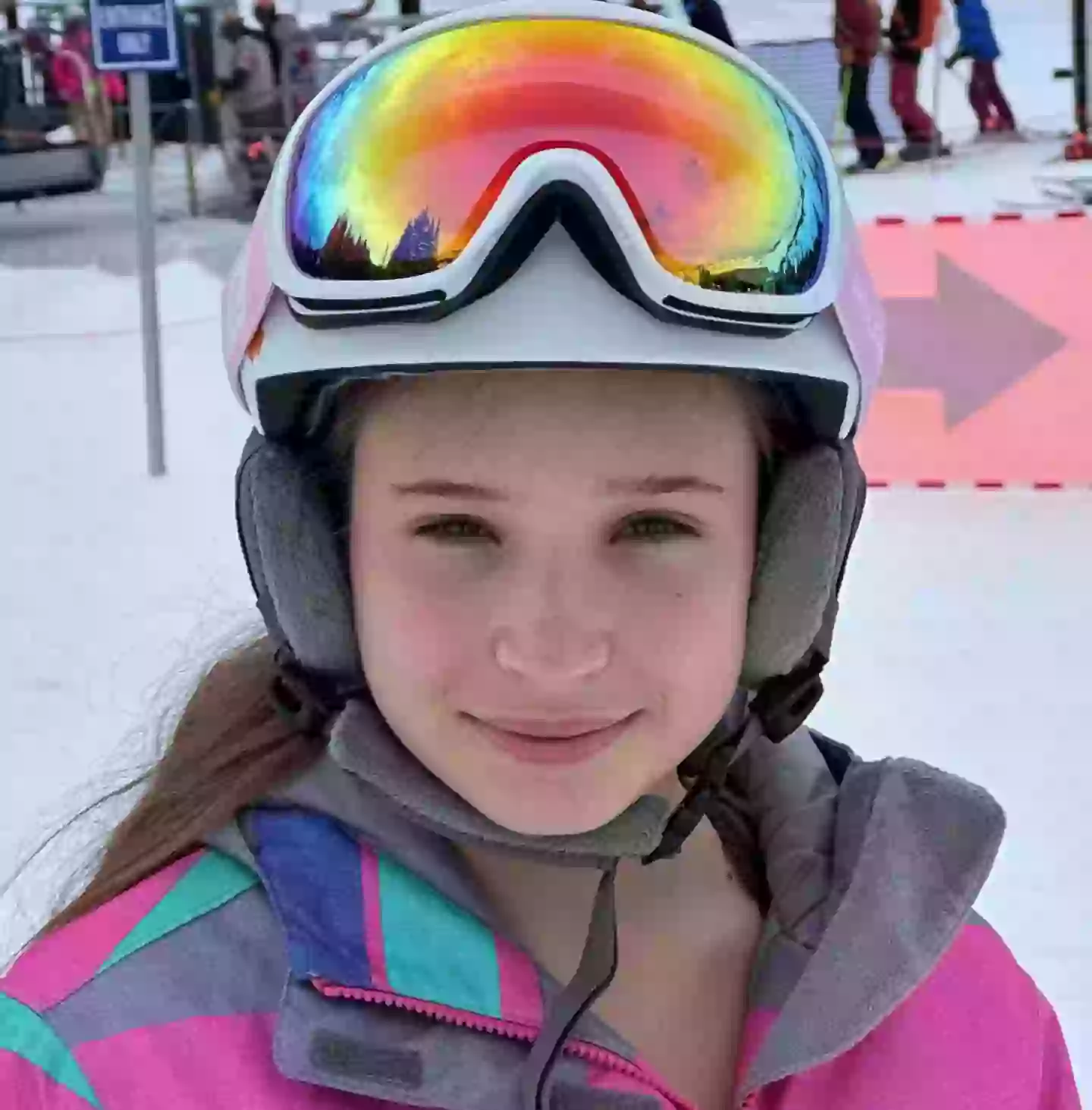 Alisa Petrov went missing from her school in Utah (Findalisa.com)