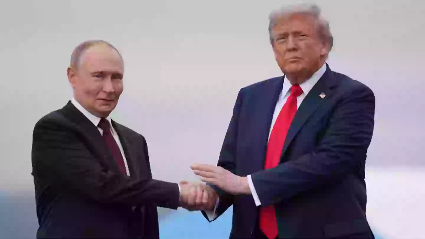 Disturbing reason why Putin allegedly took a ‘poop suitcase’ to meeting with Trump