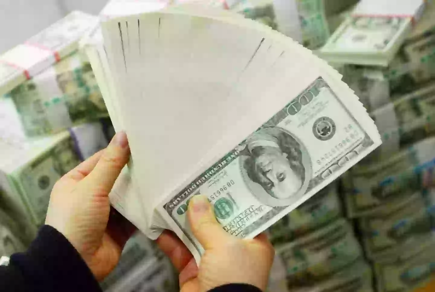 Being mega-rich can have its downsides... (Chung Sung-Jun/Getty Images)