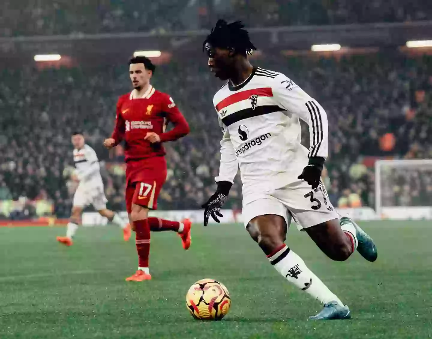 Kobbie Mainoo has been linked with Chelsea (Credit:Getty)