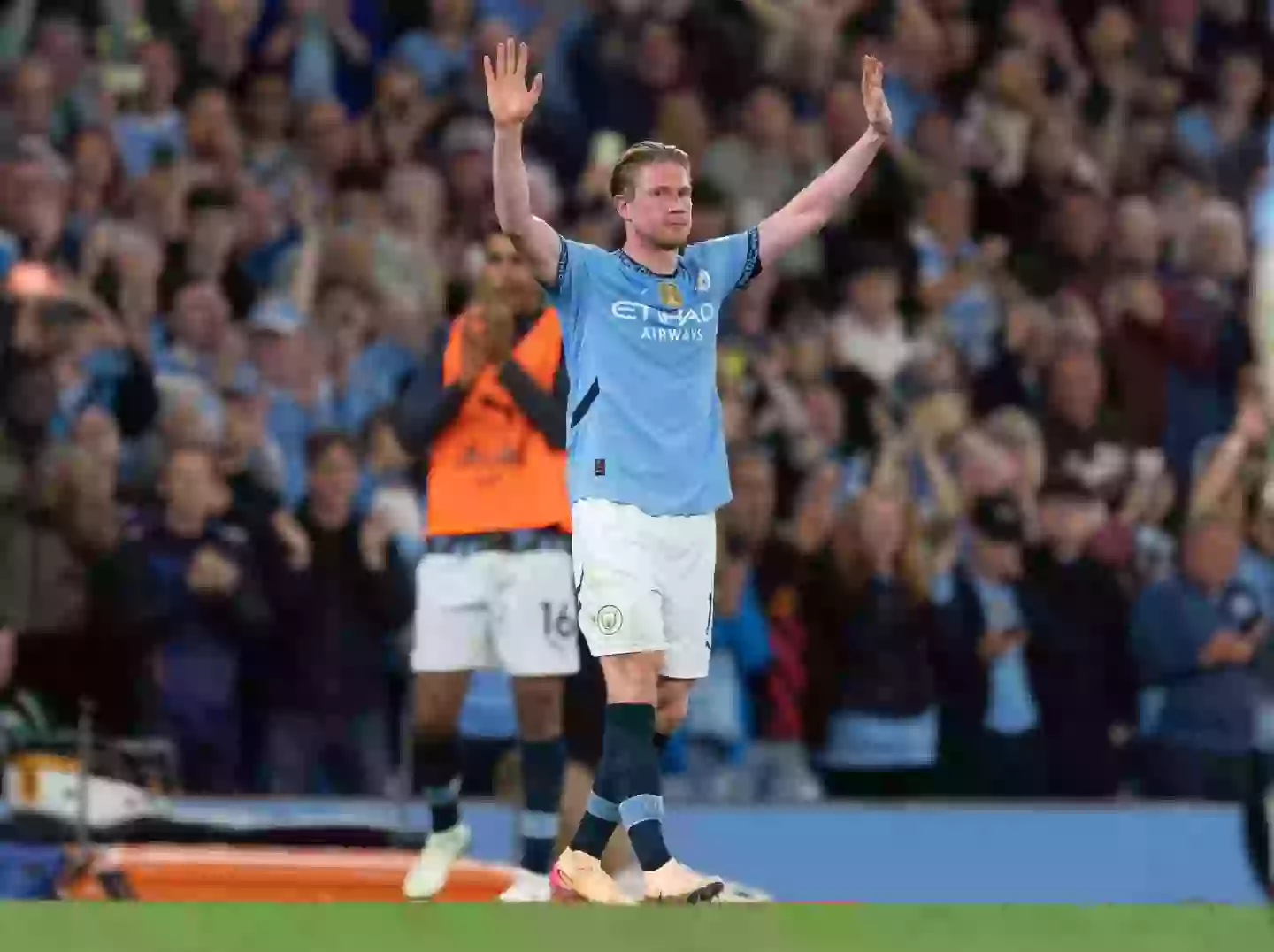 GettyImages-2216295047 KEVIN DE BRUYNE HAS MADE A DECISION ON JOINING LEEDS UNITED AND FANS ARE ABSOLUTELY STUNNED