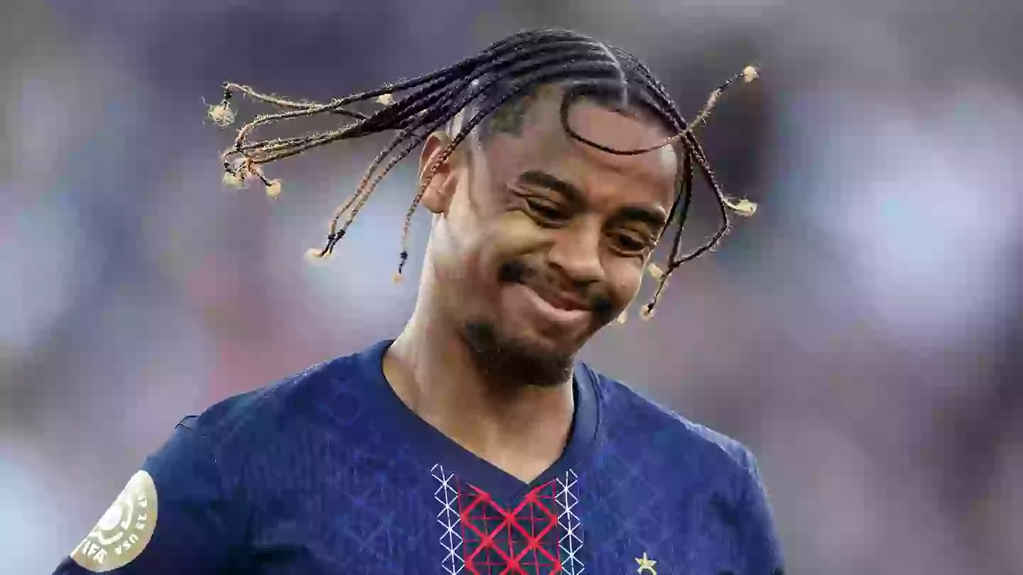 Bradley Barcola has opened door for Arsenal transfer as club 'hijack rival bid for PSG star'