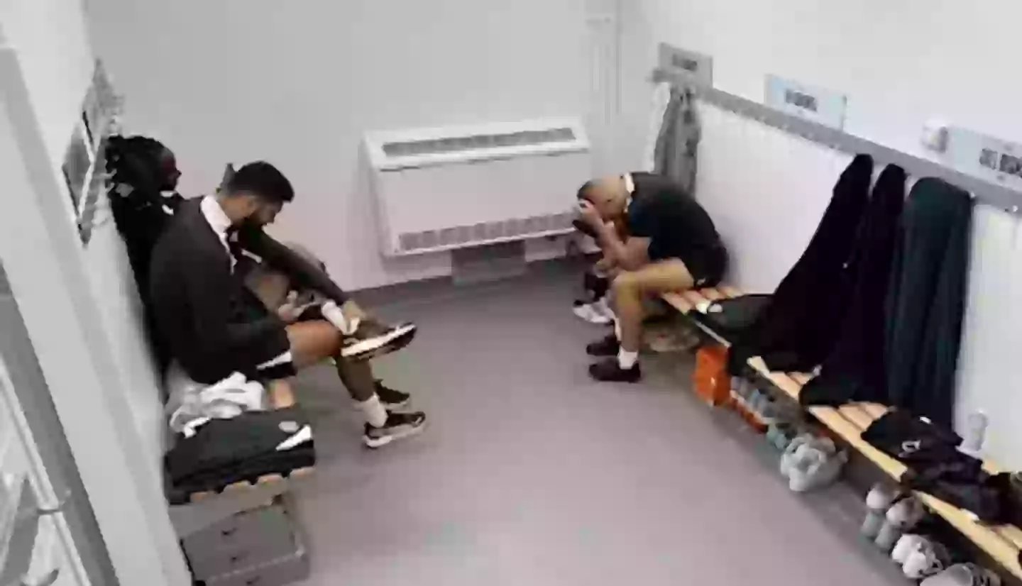 Gilchrist ishte ulur përballë Armando Brojës, i cili që atëherë është larguar nga Chelsea për t'u bashkuar me Burnleyn (Imazhi: Instagram/@axel_disasi)