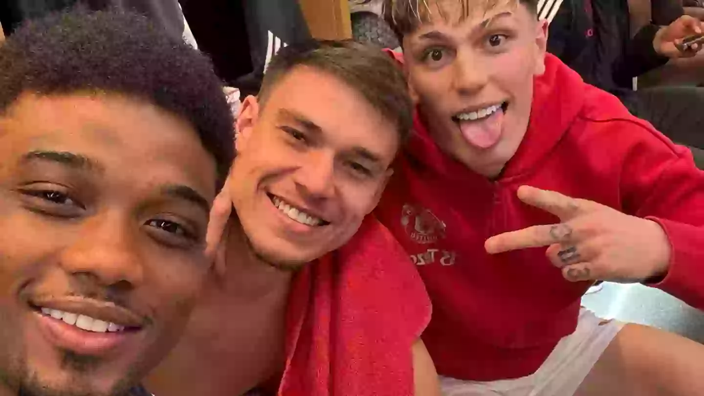 Amad breaks the internet with dressing room selfie caption that no Man Utd fan can believe after Lyon win